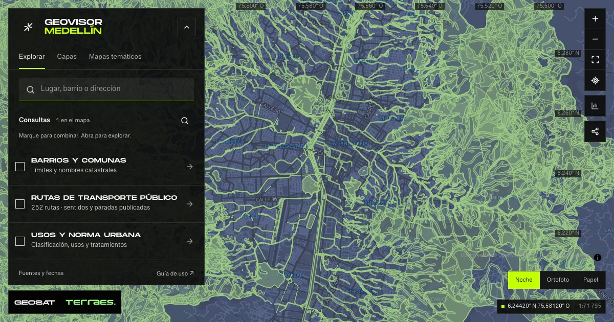 GeoSAT geovisor: “Protected land” query enabled on the Medellín map.